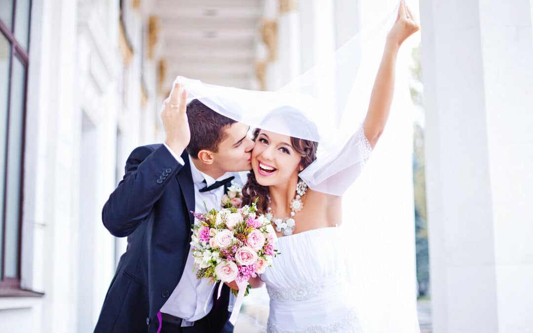 It’s Wedding Season in Victoria! How to Get a Picture-Perfect Smile for a Trip Down the Aisle